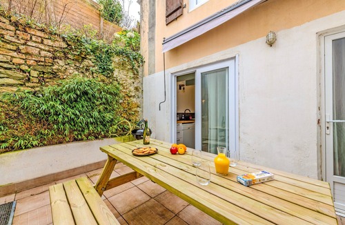 Ploudalmezeau House | Ty Abéric – Charming Family Home for 8, Steps from the Sea and GR34