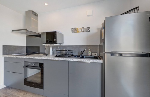 Le Conquet House | Ty An Heol Cottage: Private Terrace & Wi-Fi in Le Conquet, Brittany