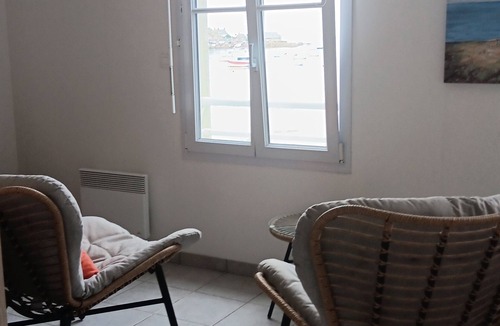 Barfleur Apartment | TY Bihan or a Little Shelter for 2