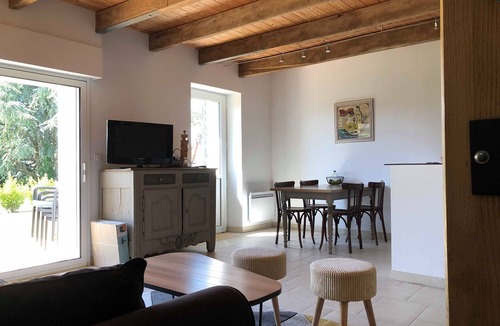 Fouesnant Cottage | Ty Bihan Small stone house in a quiet location 5 minutes from the beach