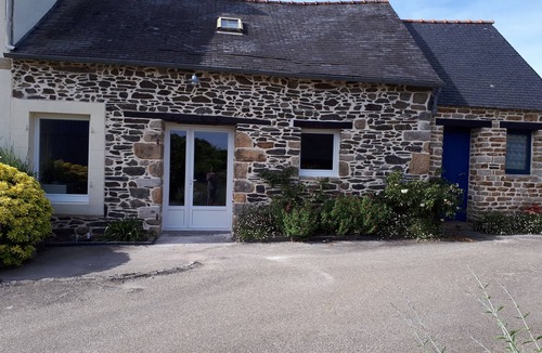 Pont-de-Buis-les-Quimerch House | Ty Braz quiet in the countryside