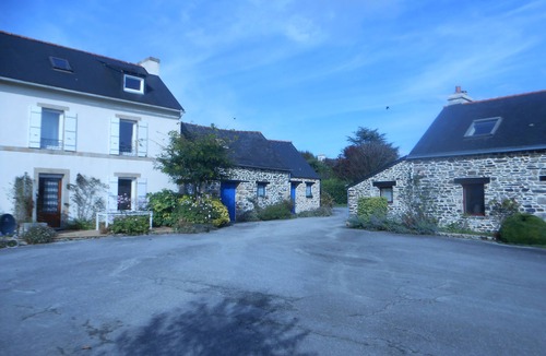 Pont-de-Buis-les-Quimerch House | Ty Braz quiet in the countryside