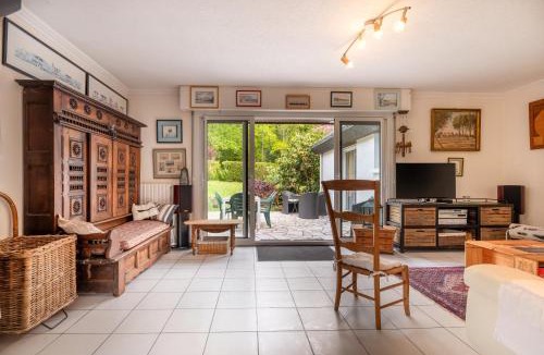 Saint-Nolff House | Ty Clafout wifi parking