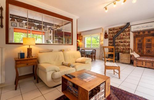 Saint-Nolff House | Ty Clafout wifi parking