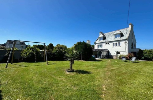 Plougasnou House | Ty Cléo - Family home between town and beaches 8p