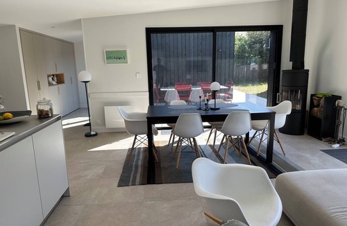 Ile-Tudy Villa | Ty-Du 4★ - Architect-Villa, Burnt Wood - Ile Tudy - Plage du Sillon - Parking