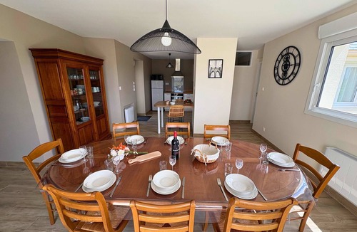 Plourin House | Ty Gwechall – A charming renovated house nestled between land and sea