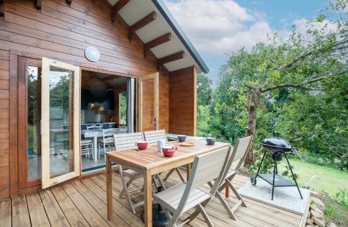 Plouegat-Moysan Ski Chalet | Ty Koad