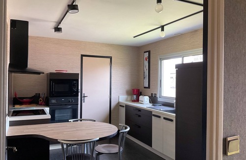 Pluvigner House | TY NOUCHKA. GROUND FLOOR HOUSE.ON 1300M2 OF GREENERY MORBIHAN PLUVIGNER.