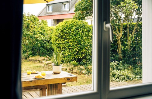 Santec House | Typical Breton stone fisherman's cottage