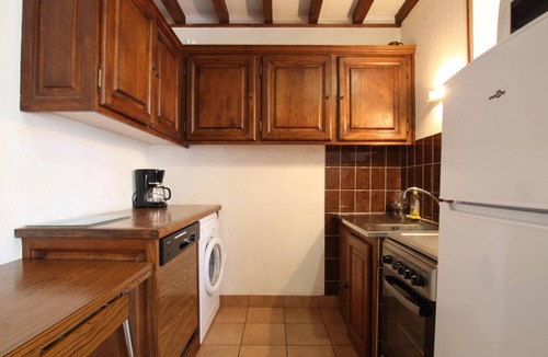 Vrasville Cottage | Typical Normandy house 4 people, pets allowed, parking, near the sea