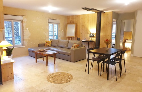 Nogent-le-Rotrou Apartment | Un Appart Dans le Perche, Votre Pied à Terre !