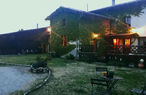 Saint-Romain-de-Surieu House | Une pause sur la colline