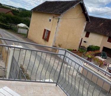 Dampierre-sous-Bouhy House | Unique and quiet house with beautiful terrace