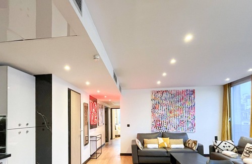 Faubourg-du-Roule Apartment | Urban Flat 129 - Sublime Art Love Champs-Elysees