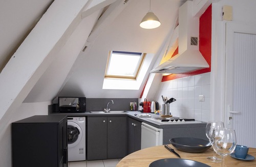 Segre House | Urban gîte ✰ 186m² ✰ center ✰ 3 T2 + 1 T3 (all bathroom/living room/kitchen) + terrace