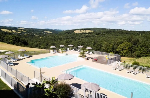 Seniergues Cabin | Ushuaïa Sky Dome with a view of the valley, for 2 people