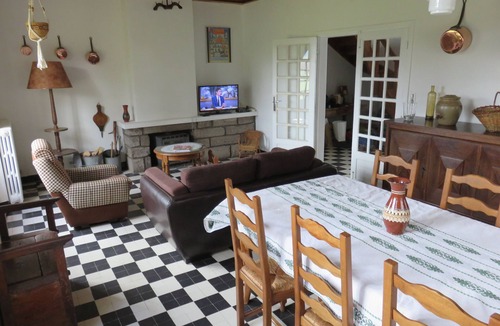 Allanche House | VACANCES VERTES DANS LE CEZALLIER A 25 KMS DU LIORAN