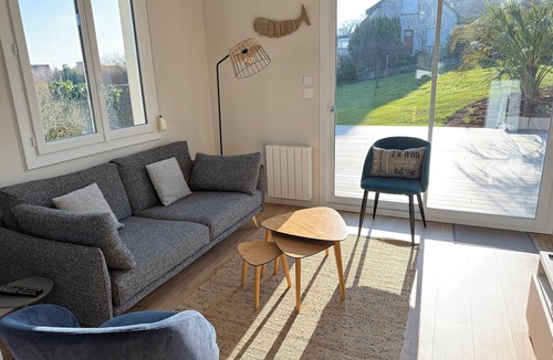 Saint-Quay-Portrieux House | Vacation home, 400m from the sea in a quiet, well-located area