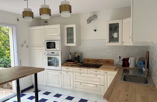 La Trinite-sur-Mer House | Vacation home for up to 8 people 10 min walk from the port La Trinité sur Mer