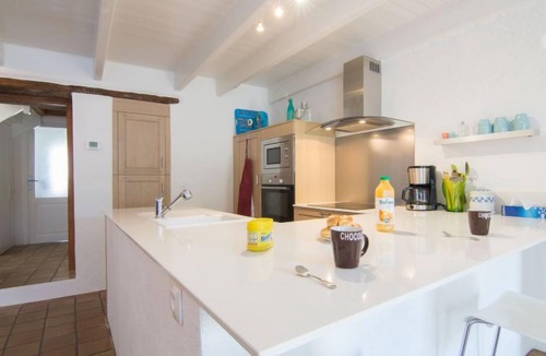 Saint-Pierre-Quiberon House | Vacation home Hoche by Interhome