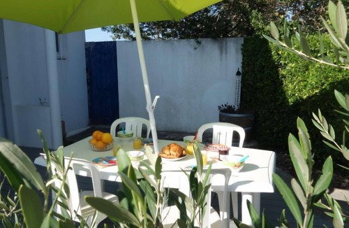 Saint-Pierre-Quiberon House | Vacation home Kerhel by Interhome