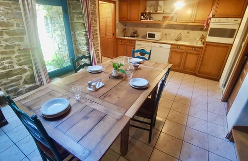 Botmeur House | Vacation Rental ⭐️⭐️⭐️. Authenticity in the Heart of the Monts d'Arrée - Finistère