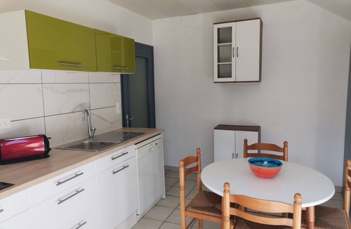 Paroisse Saint-Vincent-de-Paul Apartment | Vacation rental Dole le Comté 3 sleeps wifi parking terrace patio