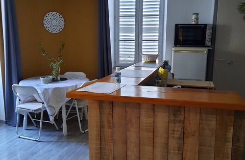 Pont-du-Chateau Apartment | Very functional apartment in Auvergne near Clermont Ferrand