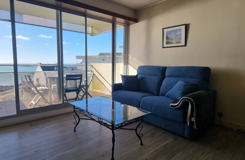 Concarneau Apartment | Very nice Apartment with Balcony sea view and parking in the center of Concarneau