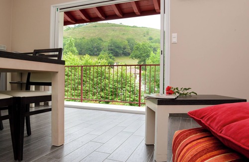 Esterencuby Apartment | Very nice new apartment in trendy colors pool-jacuzzi fitness-terrace