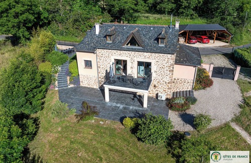 Auzits Villa | Very private detached house with private pool, air conditioning and panoramic view