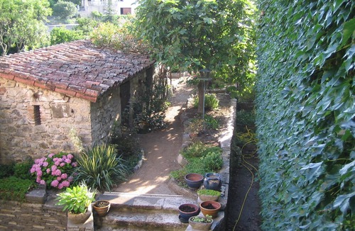 Saint-Hippolyte-du-Fort House | Very quiet house with garden in a Cevennes village (6-7 pers).