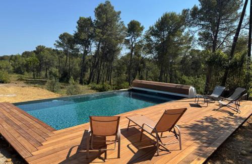 Saint-Clement-de-Riviere House | Villa 13 personnes - 1 hectare de parc naturel - piscine