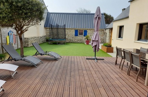 Plouescat Villa | Villa 4*private indoor pool 29°/Trampoline/Kayaks/Bikes/100m beach and GR34
