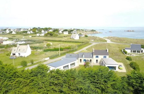 Kerlouan House | Villa 4* -Ty-Vran-Internal swimming pool-50 meters from the beach.
