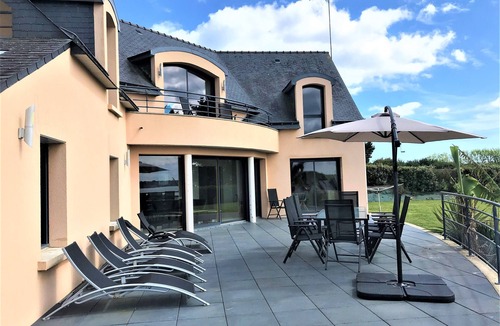 Kerherou Villa | VILLA 5 * LE REPERE: swimming pool, spa, sea view and beach on foot!