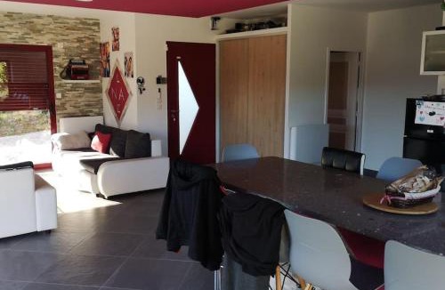 Saint-Genes-la-Tourette Villa | Villa avec tout le confort dans le livradois forez