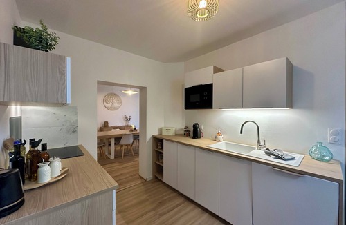 Brive-la-Gaillarde House | Villa Balzac - Maison en centre-ville - 4 personnes - climatisé