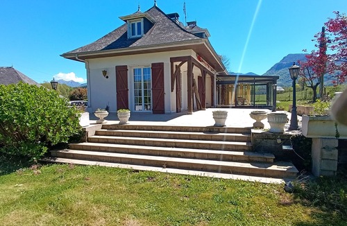 Arette House | Villa Béarnaise close to the mountains, the Basque country and Spain