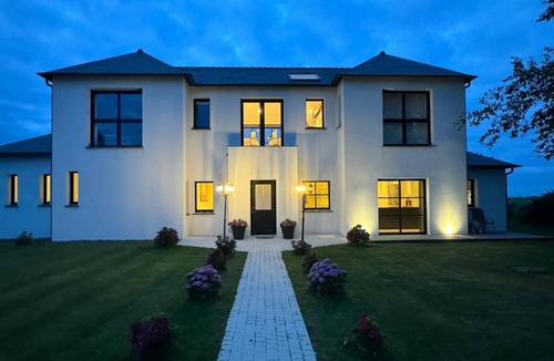 Plouider House | Villa Bellevue by Interhome