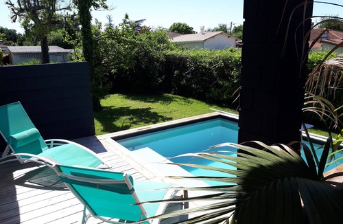 Cestas House | Villa between pines and vines, in a quiet location