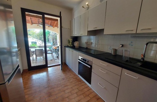 Saint-Genis Villa | Villa climatisée avec piscine privée et animaux acceptés - FR-1-776-133