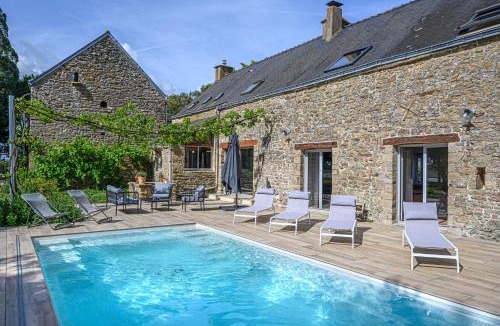Theix-Noyalo House | VILLA CALYPSO - Longère avec piscine vue mer