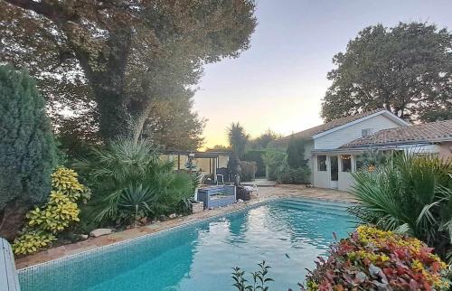 Saint-Magne Villa | Villa Chênaie des Lagunes Piscine Sauna & Spa