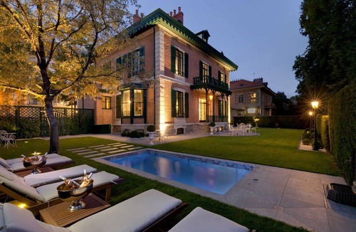 Vichy Villa | Villa - Chalet Clermont-Tonnerre in town center with swimming pool