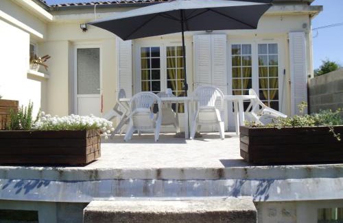 Echillais House | Villa Chanterelle