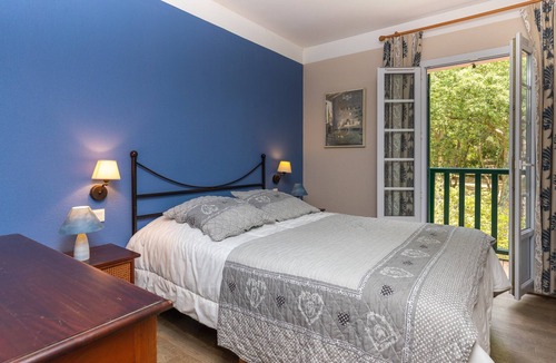 Moliets-et-Maa House | Villa 'Christine' with Shared Pool, Shared Garden, and Balcony