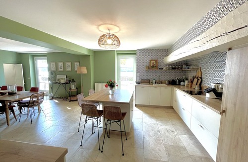 Saint-Laurent-de-Gosse Villa | Villa de Caractère Dans un Cadre Unique au Bord de Leau