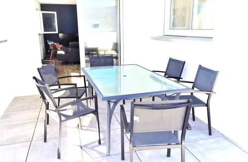 Plouescat House | VILLA DES LILAS - small sea view. 50m from the beach